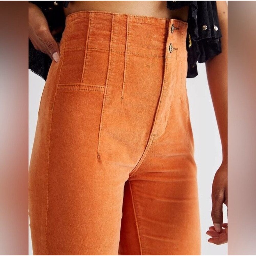 NWT Free People Women's Jayde Cord Flare Pants in Cognac Size 31 - Picture 7 of 16